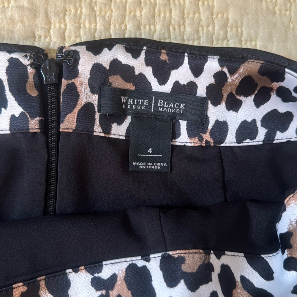White House Black Market Skirt Black White Cream 2 Front Seams Size 4 Z15 - Picture 3 of 6